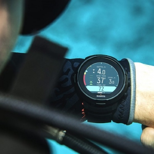 D5, черн./черн., наручный, с интерфейсом USB Suunto, компьютер для дайвинга